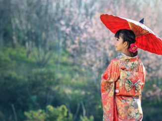How to wear a women's kimono